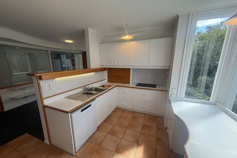 Photo of property in 8 Springfield Terrace, Kelburn, Wellington, 6012
