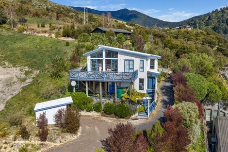 Photo of property in 45 Boons Valley Road, Waikawa, Picton, 7220
