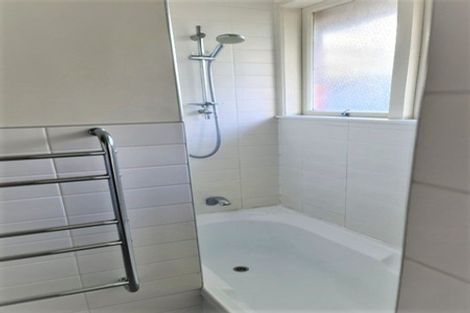 Photo of property in 42 Wyllie Road, Papatoetoe, Auckland, 2025