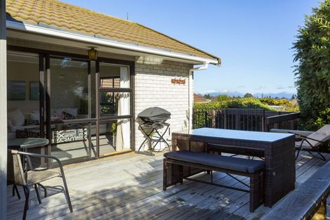 Photo of property in 2/10 Te Hepera Street, Waipahihi, Taupo, 3330