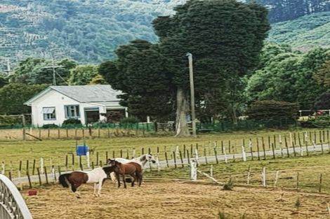 Photo of property in 347 Waitohu Valley Road, Otaki, 5583