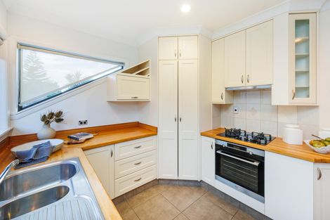 Photo of property in 23 Trent Avenue, Hokowhitu, Palmerston North, 4410