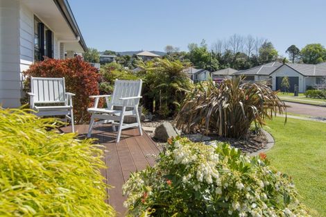 Photo of property in 2 Vesey Drive, Katikati, 3129
