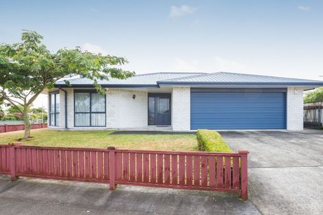 Photo of property in 148 Hillcrest Drive, Kelvin Grove, Palmerston North, 4414