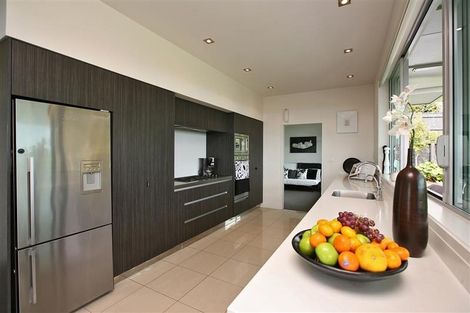 Photo of property in 26 Dartmoor Avenue, Westown, New Plymouth, 4310