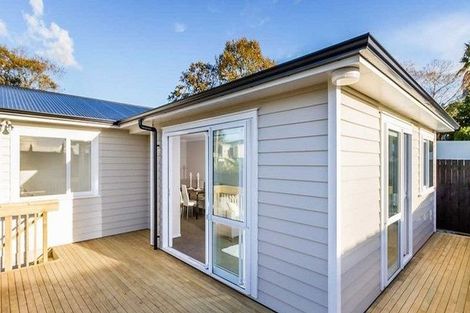 Photo of property in 125b Sturges Road, Henderson, Auckland, 0612