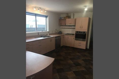 Photo of property in 4 Villa Place, Bell Block, New Plymouth, 4312