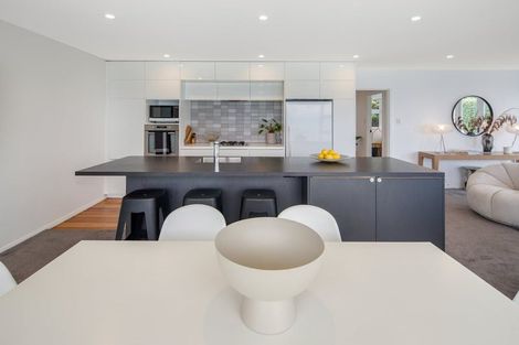 Photo of property in 21 Thane Road, Roseneath, Wellington, 6011