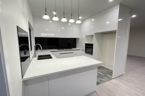 Photo of property in 128b Hutchinsons Road, Bucklands Beach, Auckland, 2014