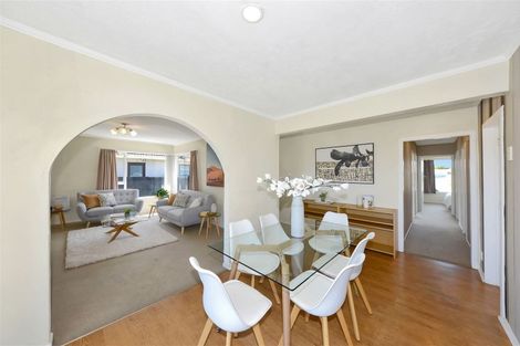 Photo of property in 11 Glenora Place, Hornby, Christchurch, 8042