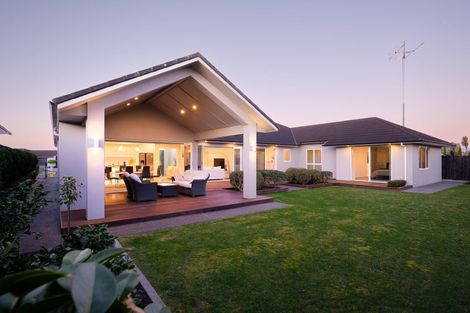 Photo of property in 11 Batten Drive, Flagstaff, Hamilton, 3210