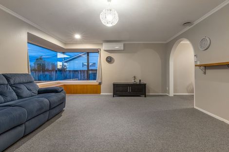 Photo of property in 50 Winchester Street, Levin, 5510