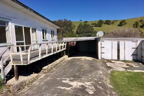 Photo of property in 6 Oxford Street, Whakapirau, Maungaturoto, 0583