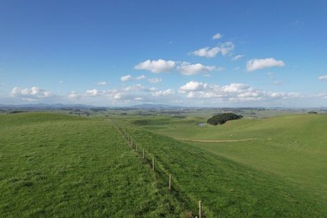 Photo of property in 177 Rehutai Road, Baylys Beach, 0377