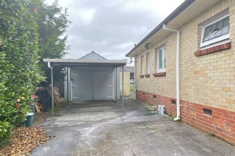 Photo of property in 48 Clevedon Road, Papakura, 2110