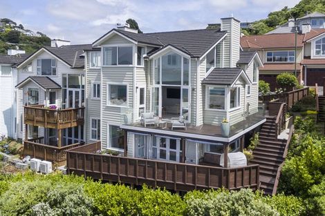 Photo of property in 5 Curnow Way, Kaiwharawhara, Wellington, 6035