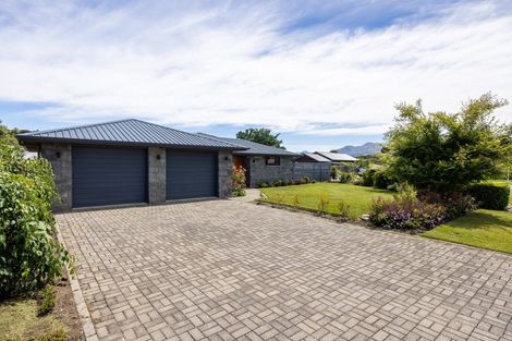 Photo of property in 2 Sherwin Avenue, Albert Town, Wanaka, 9305