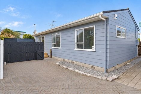 Photo of property in 2/14 Plunket Avenue, Petone, Lower Hutt, 5012