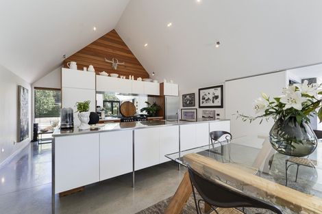 Photo of property in 1 Larkins Way, Arthurs Point, Queenstown, 9371