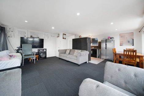 Photo of property in 3 Tilbrook Place, Papakura, 2110