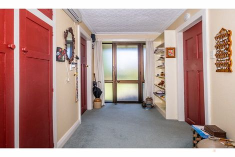 Photo of property in 39 Rhodes Street, Waimate, 7924