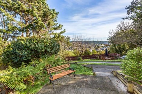 Photo of property in 18 Toporoa View, Ascot Park, Porirua, 5024