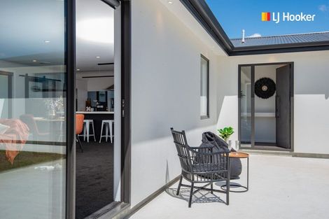 Photo of property in 42 Mcneil Street, Balclutha, 9230