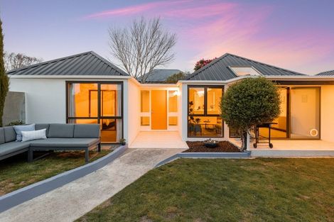 Photo of property in 2/122 Colombo Street, Sydenham, Christchurch, 8023