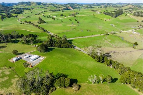 Photo of property in 1043 Whananaki Road North, Opuawhanga, Hikurangi, 0181