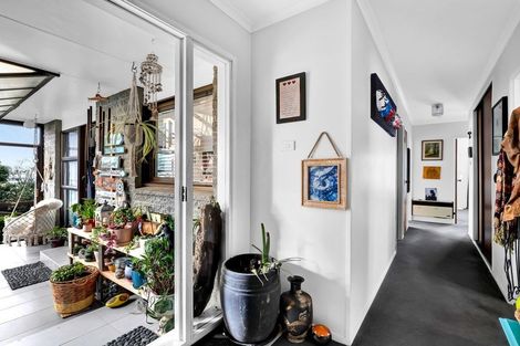 Photo of property in 8a Birdwood Avenue, Moturoa, New Plymouth, 4310