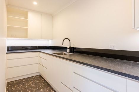 Photo of property in 8 Holyrood Terrace, Waipukurau, 4200