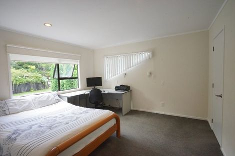 Photo of property in 17 Homewood Place, Chatswood, Auckland, 0626