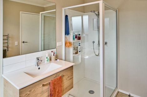 Photo of property in 6 Topsail Way, Whitby, Porirua, 5024