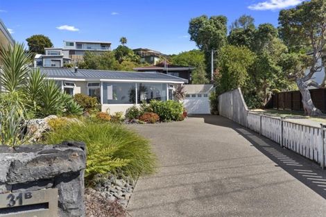 Photo of property in 2/31 Manly Esplanade, Browns Bay, Auckland, 0630
