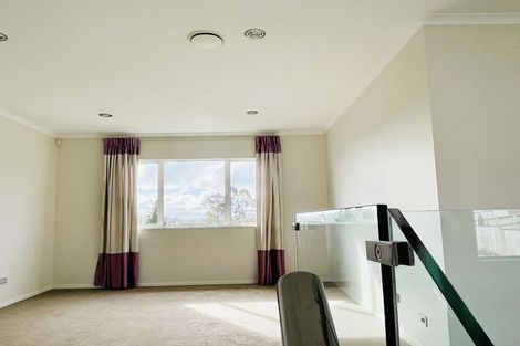 Photo of property in 66a Hutchinsons Road, Bucklands Beach, Auckland, 2014