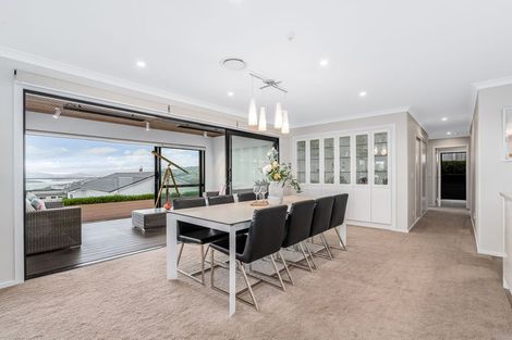 Photo of property in 14 Wangapeka Way, Aotea, Porirua, 5024