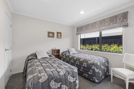 Photo of property in 3 Condor Crescent, Waiwhakaiho, New Plymouth, 4312