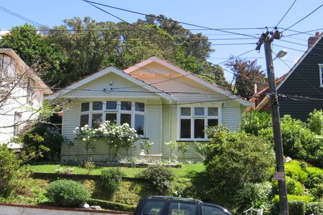 Photo of property in 12 Glen Road, Kelburn, Wellington, 6012