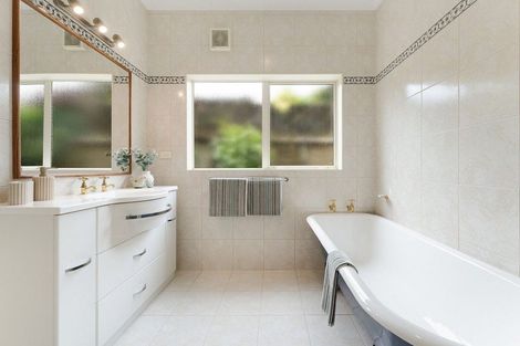 Photo of property in 1 Greenstone Way, Hairini, Tauranga, 3112