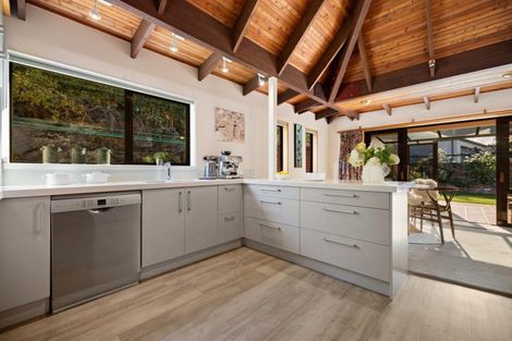 Photo of property in 18 Inverness Crescent, Arrowtown, 9302