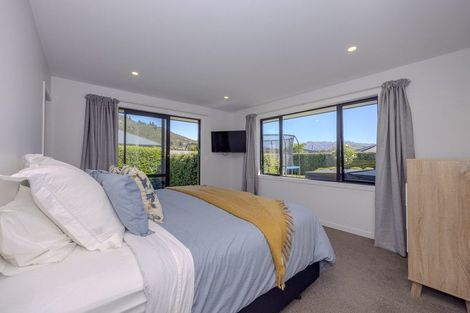 Photo of property in 1 Mallard Street, Albert Town, Wanaka, 9305