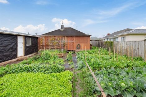 Photo of property in 17 Bolton Place, Otara, Auckland, 2023