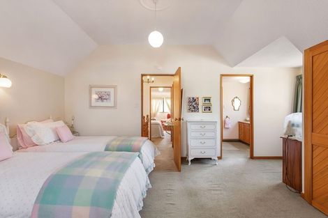 Photo of property in 252a Memorial Avenue, Burnside, Christchurch, 8053