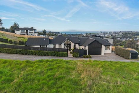Photo of property in 72 Vaughans Road, Long Bay, Albany, 0792