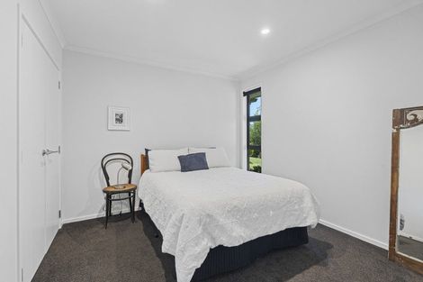 Photo of property in 5 Cessna Lane, Glen Avon, New Plymouth, 4312