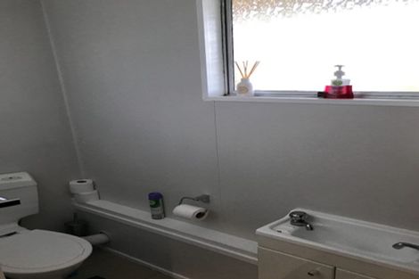 Photo of property in 2/14 Finchley Road, Torbay, Auckland, 0630