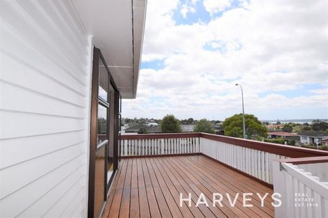Photo of property in 125 Mcleod Road, Te Atatu South, Auckland, 0610