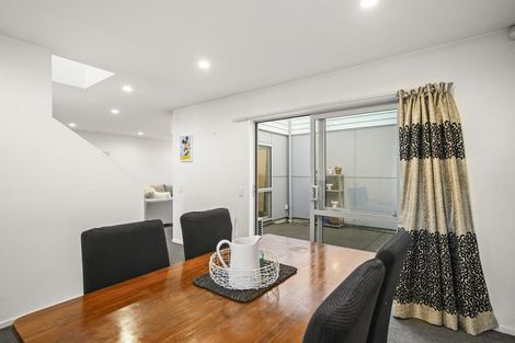 Photo of property in 70a Elizabeth Street, Riccarton, Christchurch, 8041
