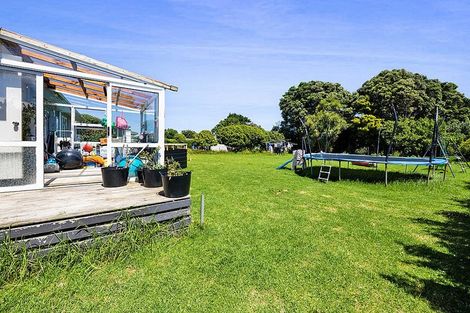 Photo of property in 186 Tasman Street, Opunake, 4616