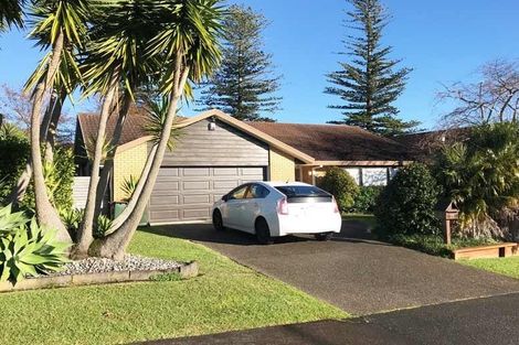 Photo of property in 27 Northpark Avenue, Northpark, Auckland, 2013